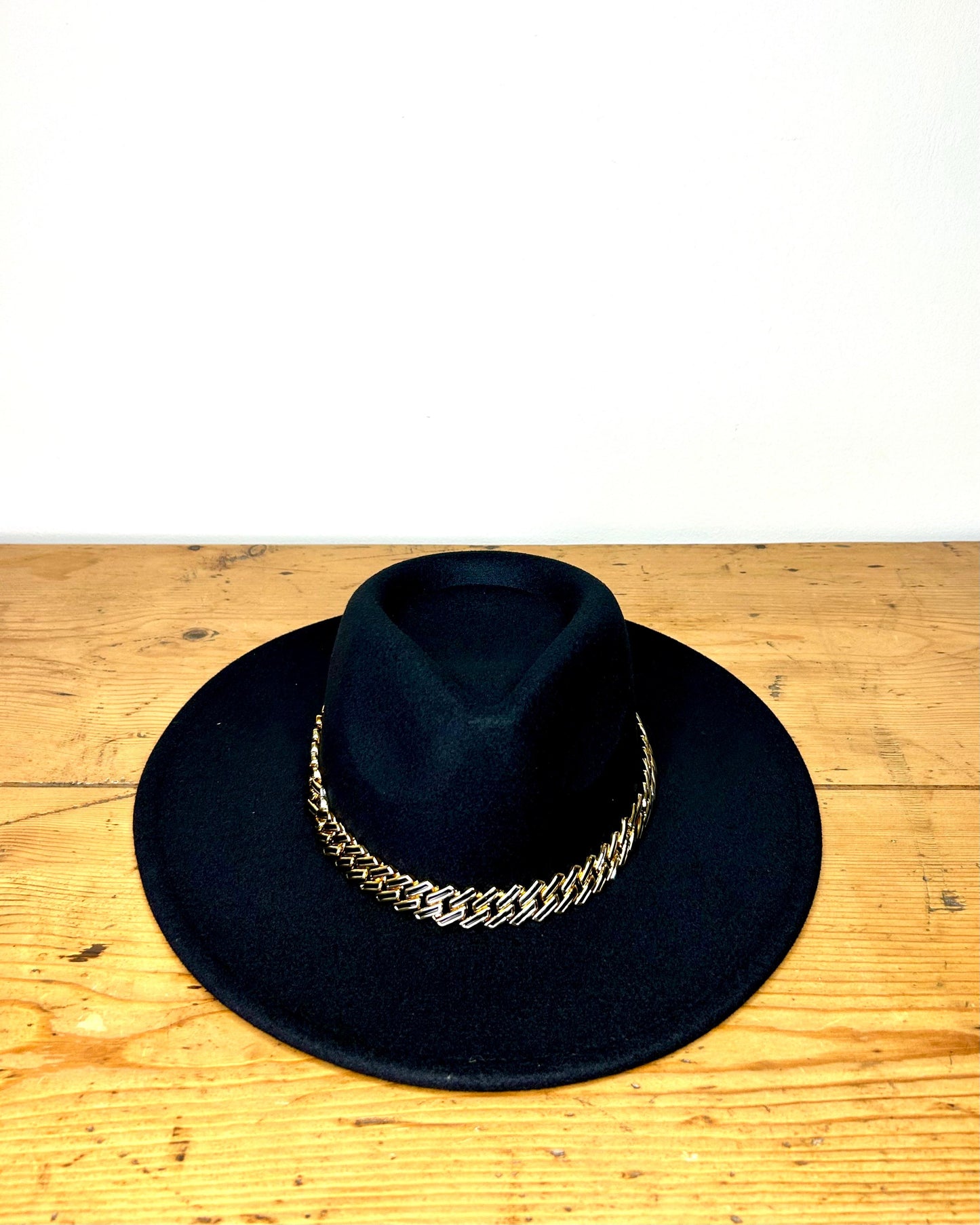 Cappello Nora